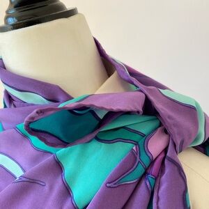 Scarf silk arty purple